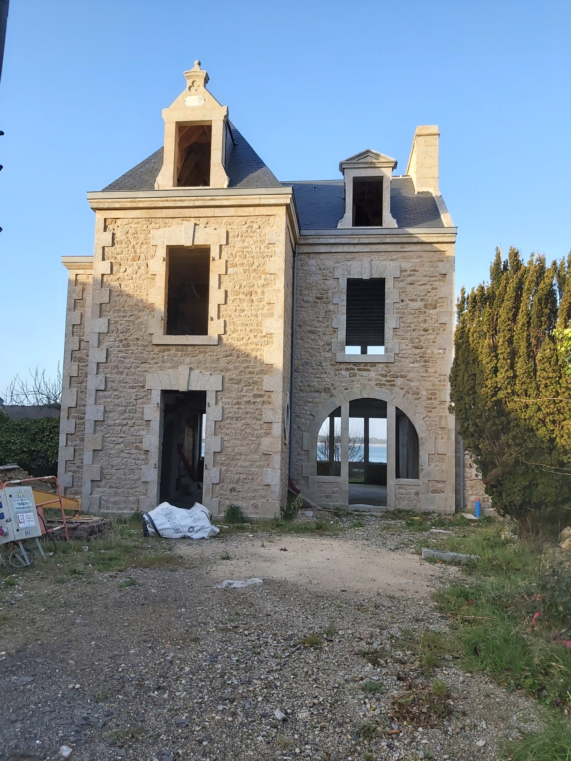 Rénovation d'un manoir dans le pays bigouden Le Berre Joncour